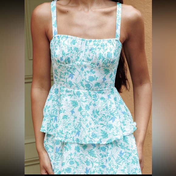 Selfie Leslie dress - Picture 3 of 4